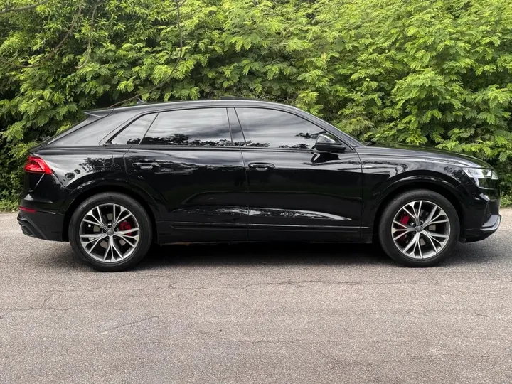 AUDI Q8 — foto 14
