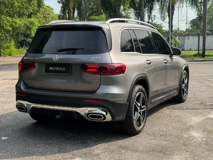 MERCEDES-BENZ GLB 220 — foto 15