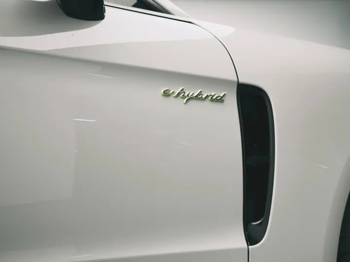 PORSCHE PANAMERA — foto 6