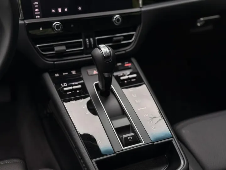 PORSCHE MACAN — foto 10