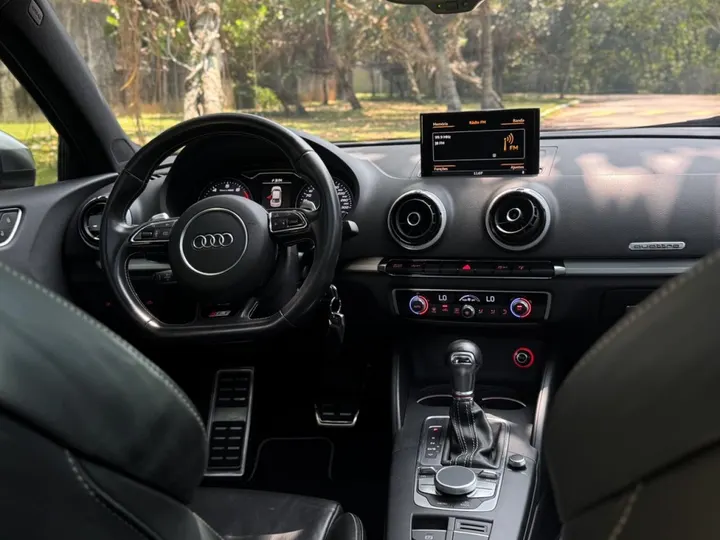 AUDI S3 — foto 7