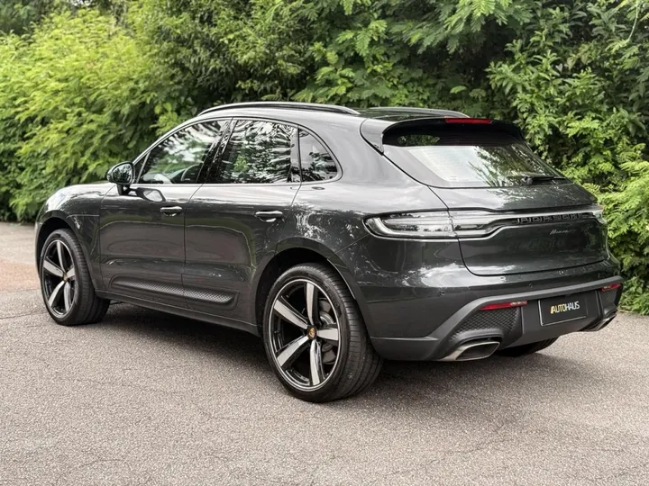 PORSCHE MACAN — foto 15