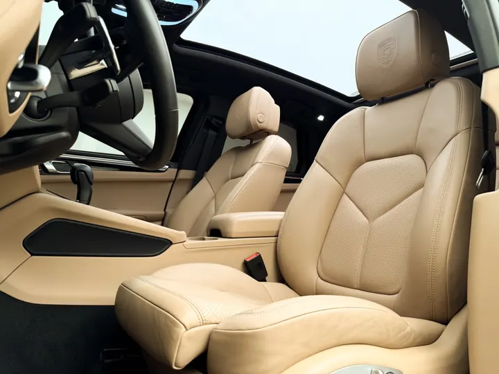 PORSCHE MACAN — foto 5