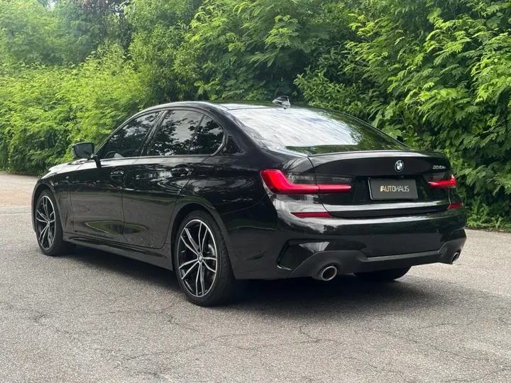 BMW 330e — foto 15