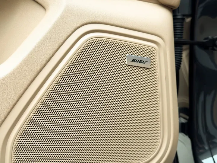 PORSCHE MACAN — foto 8