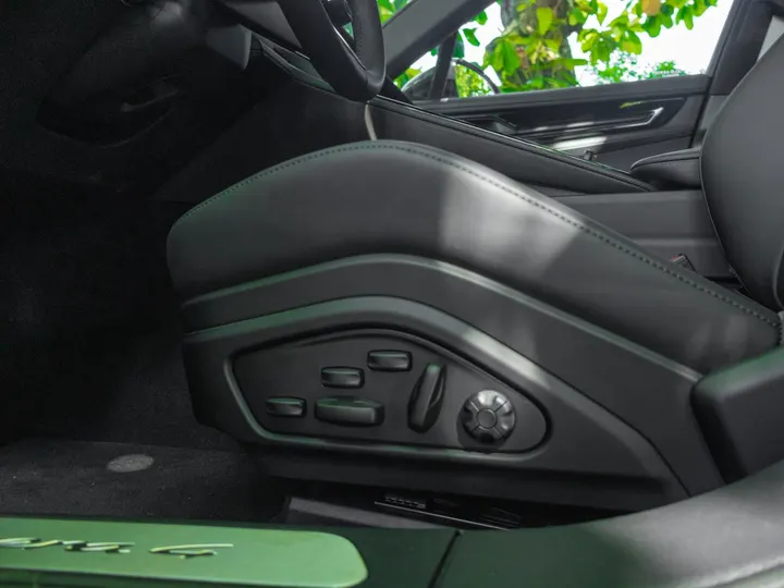PORSCHE PANAMERA — foto 12
