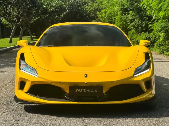 FERRARI F8 TRIBUTO — foto 4
