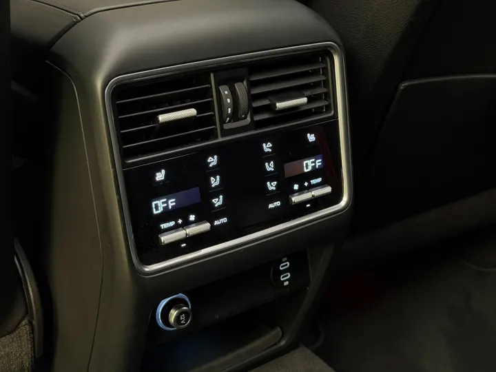 PORSCHE CAYENNE — foto 18