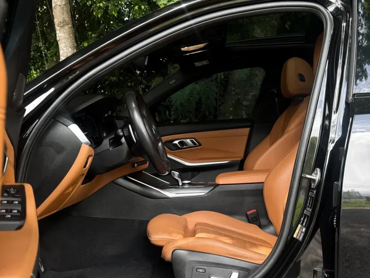 BMW 330e — foto 5
