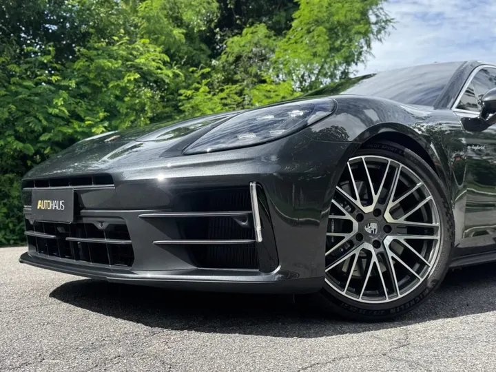 PORSCHE PANAMERA — foto 2