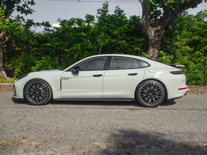 PORSCHE PANAMERA — foto 18