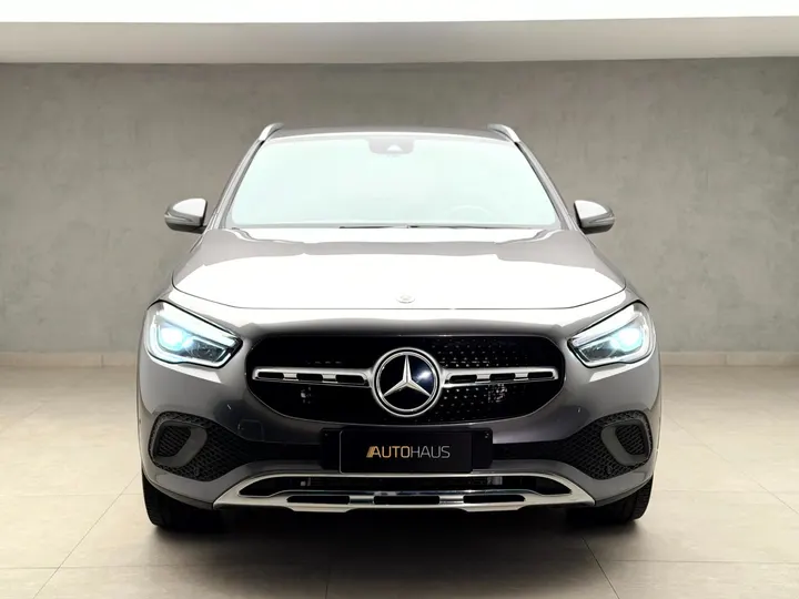MERCEDES-BENZ GLA 200 — foto 4