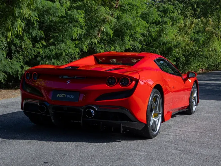 FERRARI F8 SPIDER — foto 15