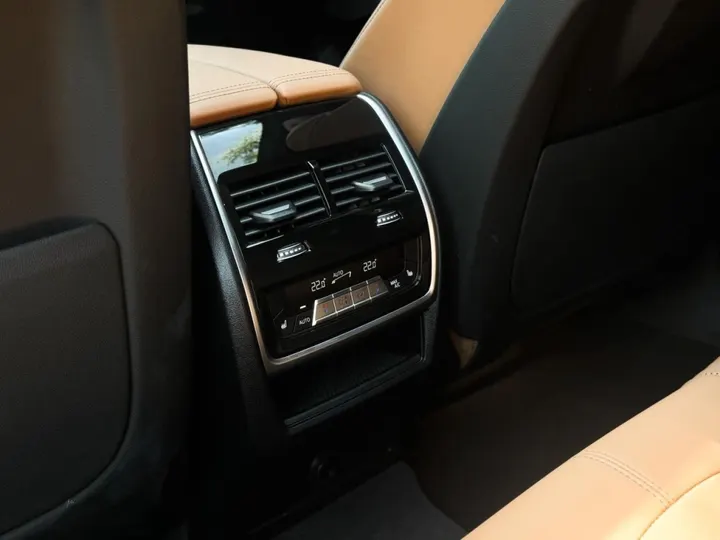 BMW X6 — foto 14