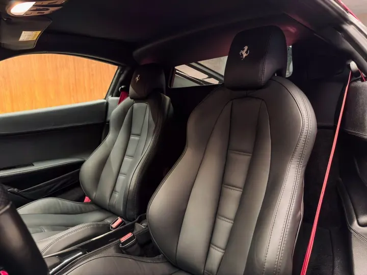 FERRARI 458 ITALIA — foto 4