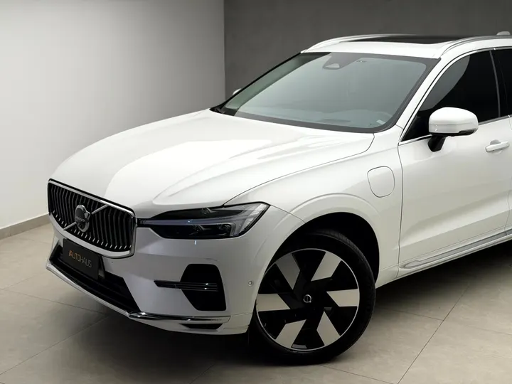VOLVO XC60 — foto 4