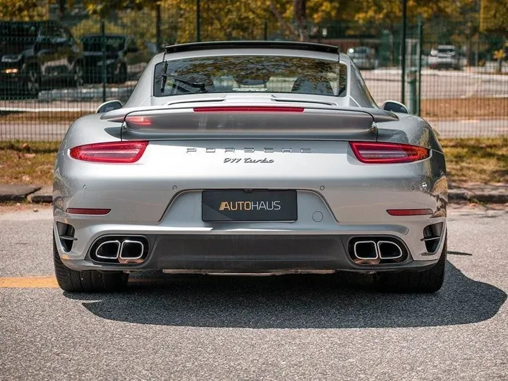 PORSCHE 911 — foto 6