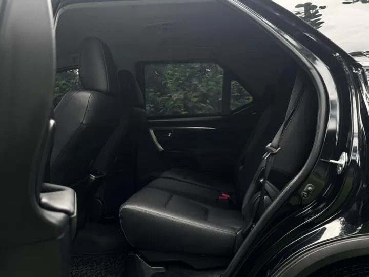 TOYOTA HILUX SW4 — foto 13