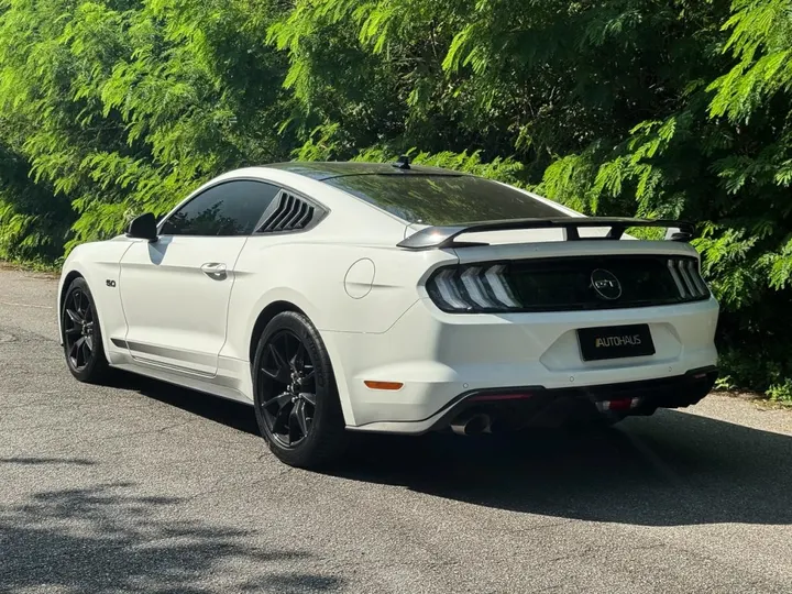 FORD MUSTANG — foto 14