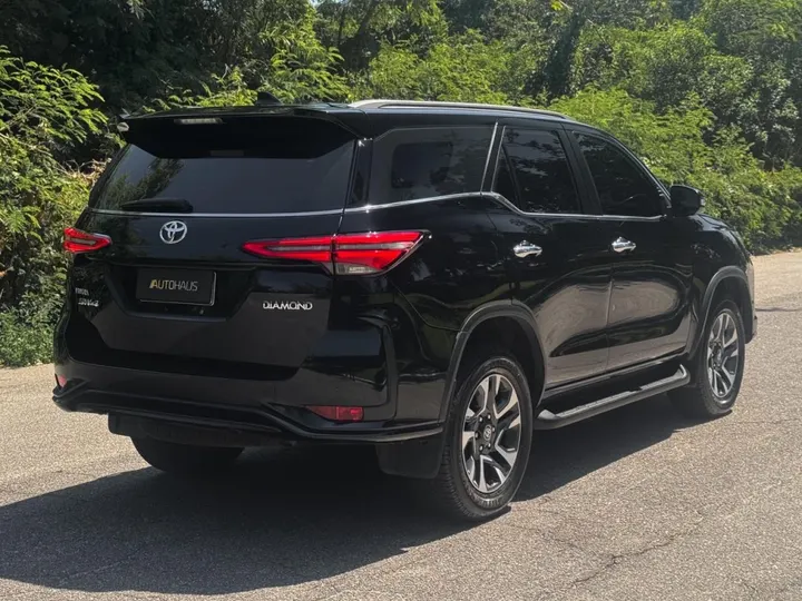 TOYOTA HILUX SW4 — foto 11