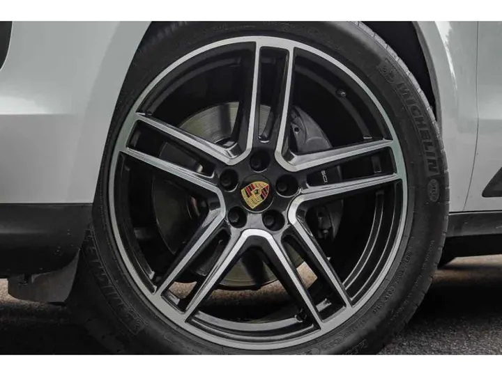 PORSCHE MACAN — foto 8