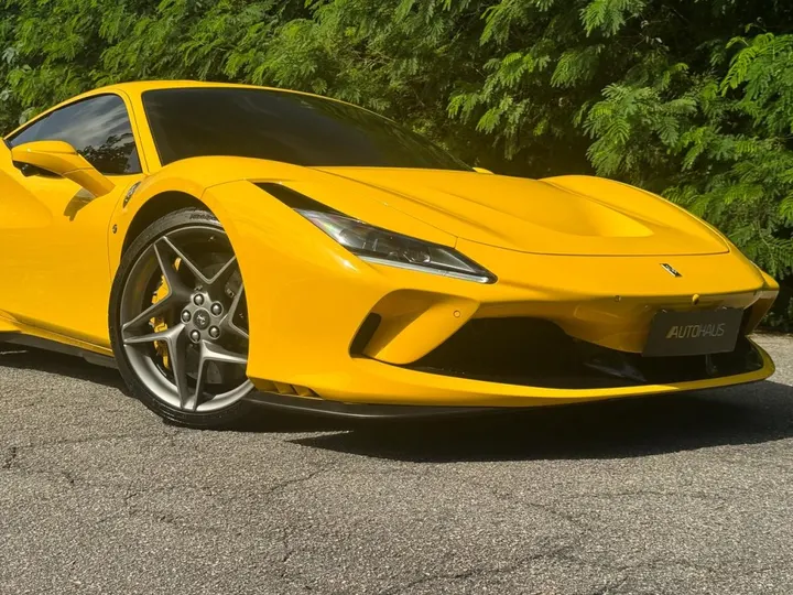 FERRARI F8 TRIBUTO — foto 2