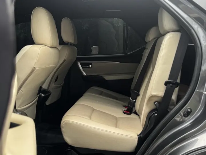 TOYOTA HILUX SW4 — foto 12