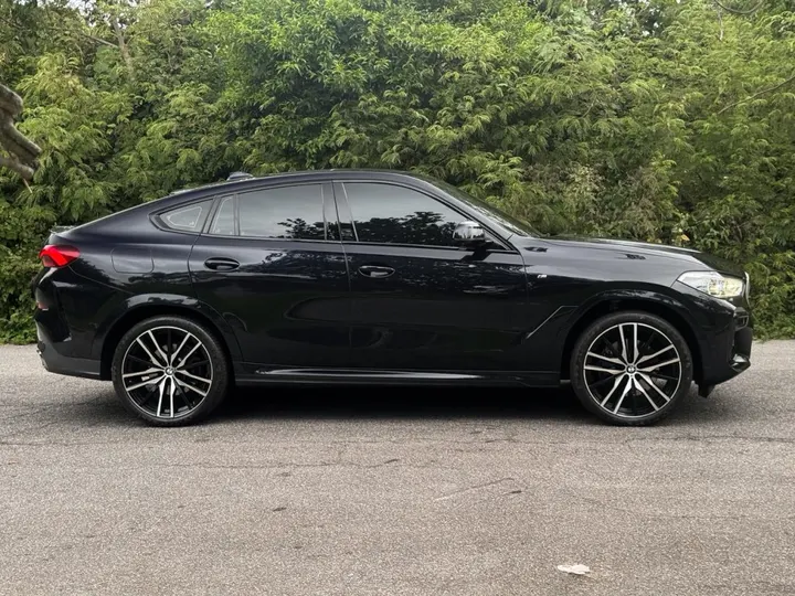 BMW X6 — foto 9