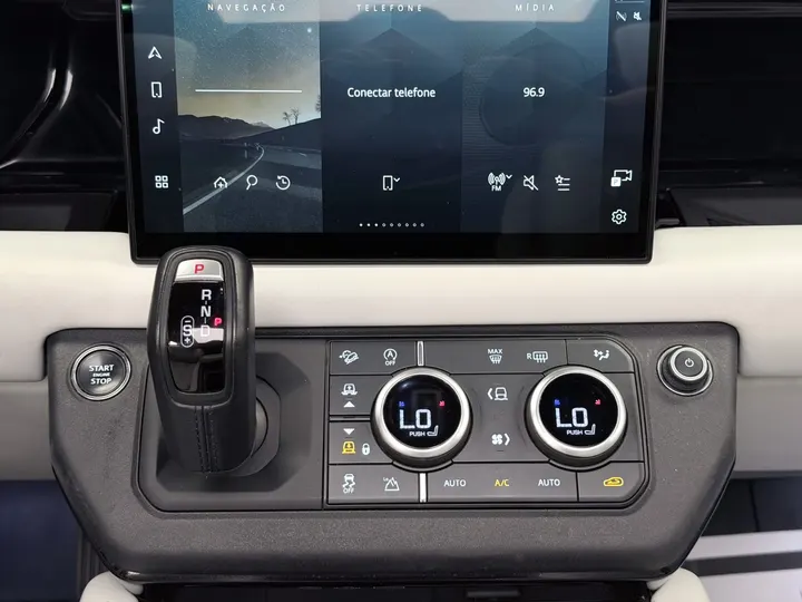 LAND ROVER DEFENDER — foto 9