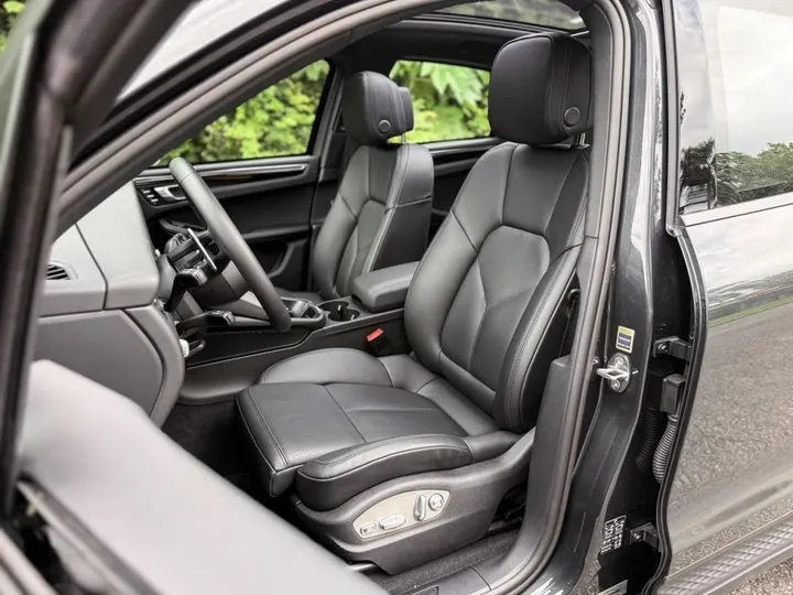 PORSCHE MACAN — foto 6