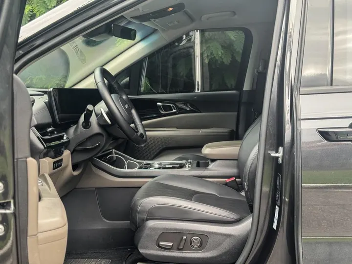 KIA CARNIVAL — foto 5