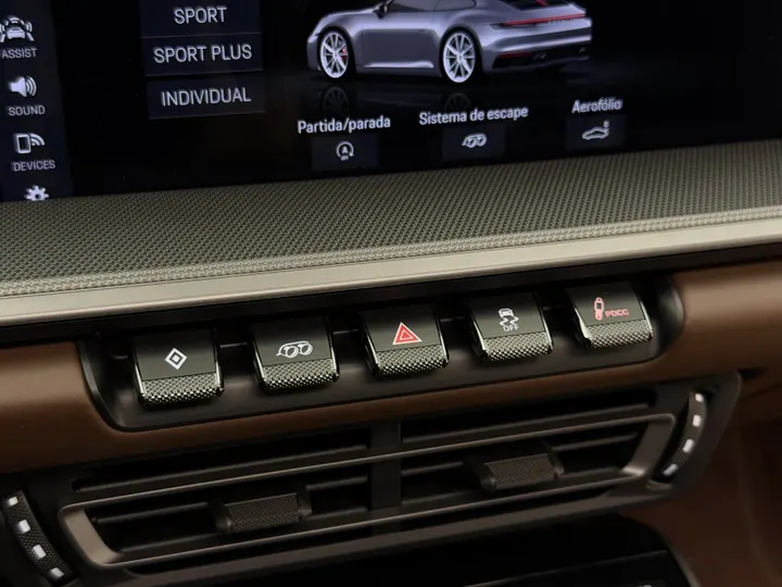 PORSCHE 911 — foto 13
