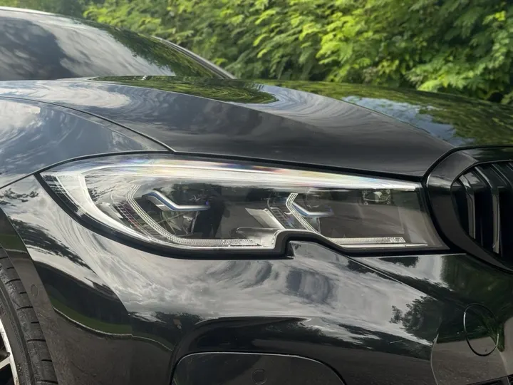BMW 330e — foto 3