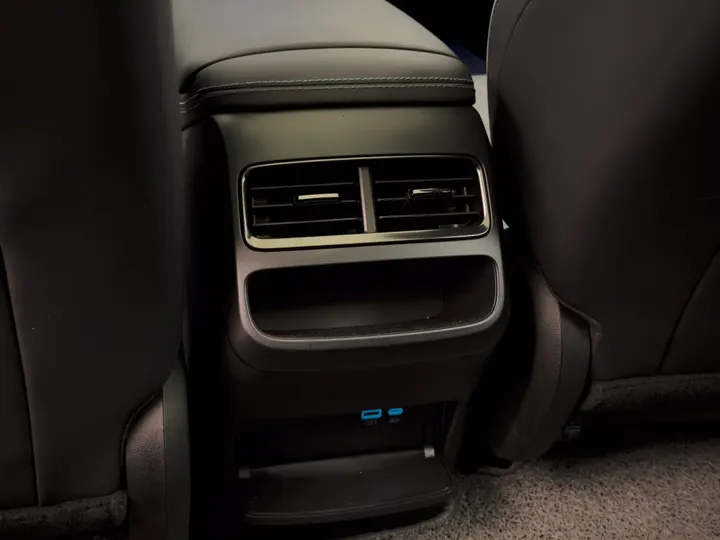 BYD SEAL — foto 16