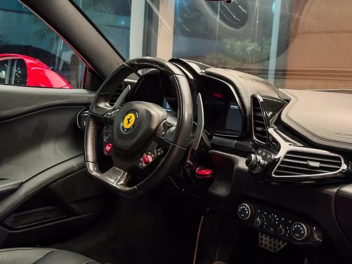 FERRARI 458 ITALIA — foto 6