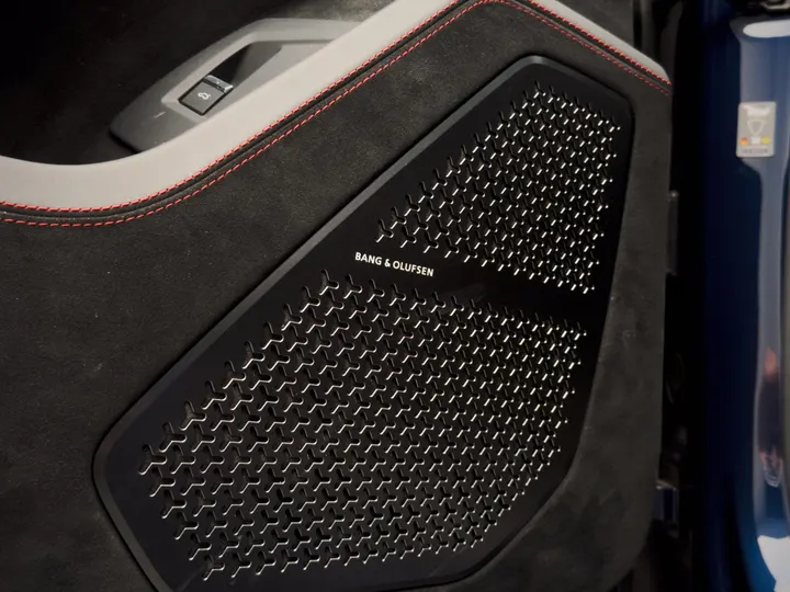 LAMBORGHINI URUS — foto 7