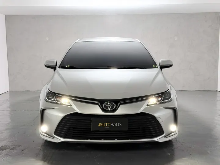 TOYOTA COROLLA — foto 2