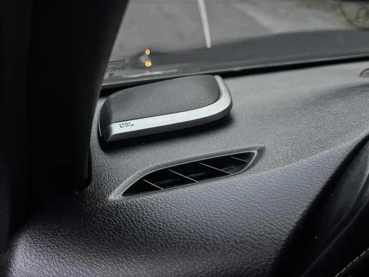 TOYOTA HILUX SW4 — foto 5