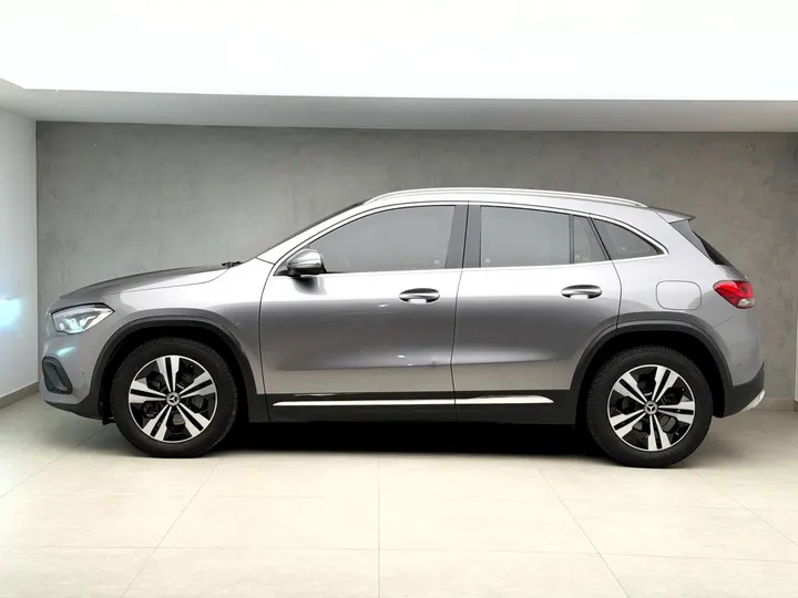 MERCEDES-BENZ GLA 200 — foto 14