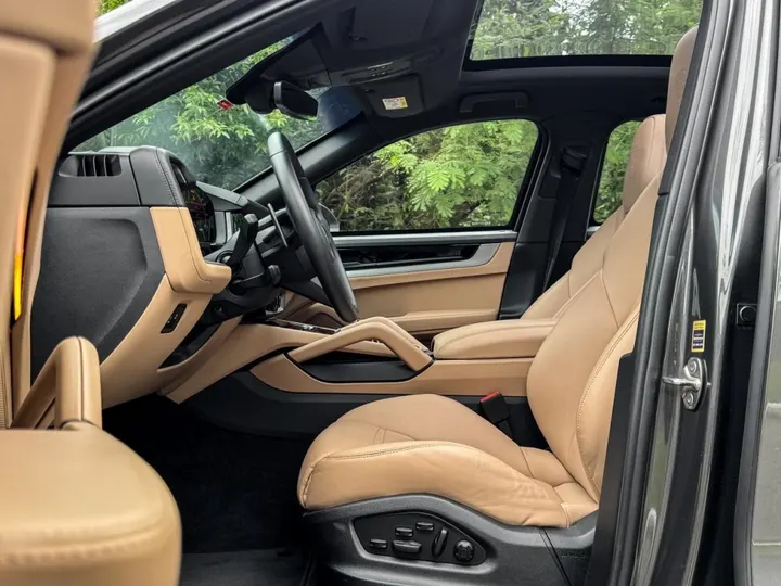 PORSCHE CAYENNE — foto 6