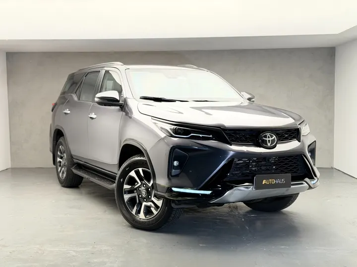 TOYOTA HILUX — foto 3