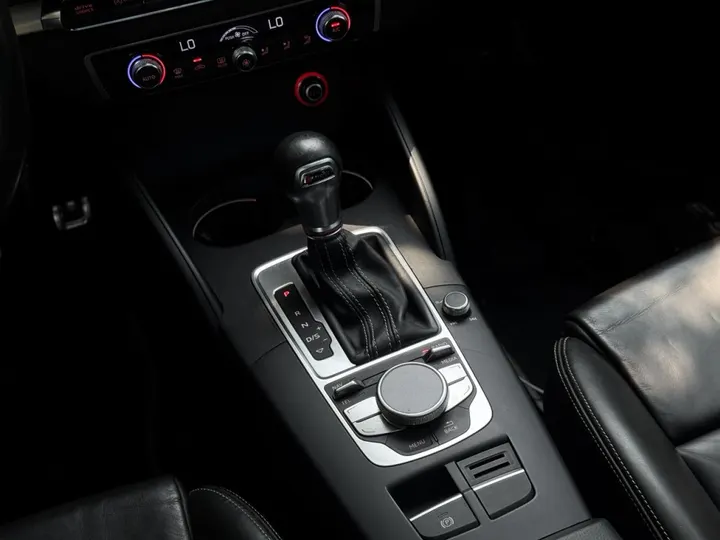 AUDI S3 — foto 10