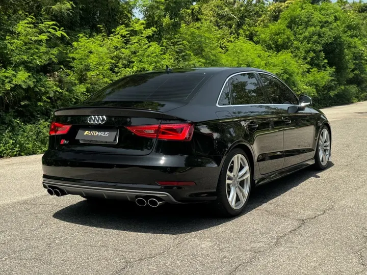 AUDI S3 — foto 16