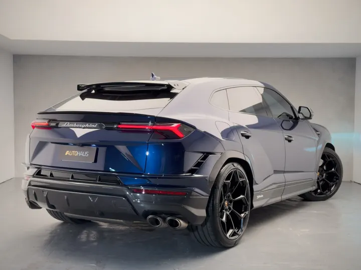 LAMBORGHINI URUS — foto 21