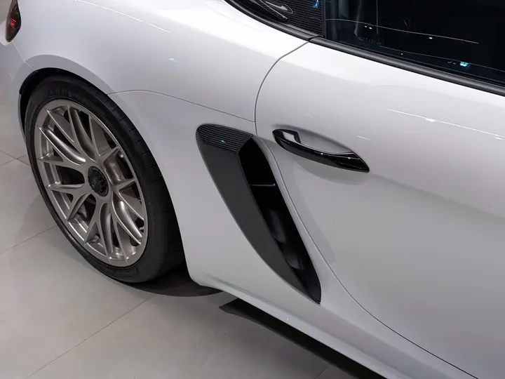 PORSCHE 718 — foto 12