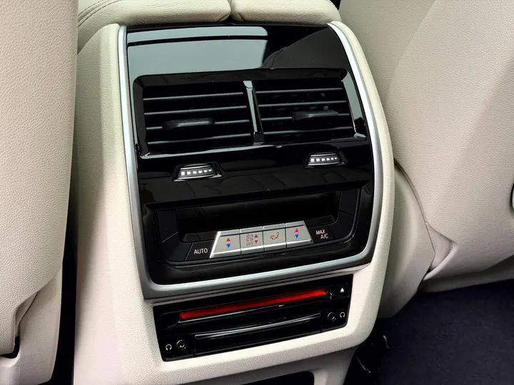 BMW X5 — foto 16