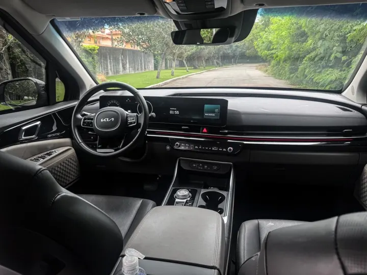 KIA CARNIVAL — foto 8