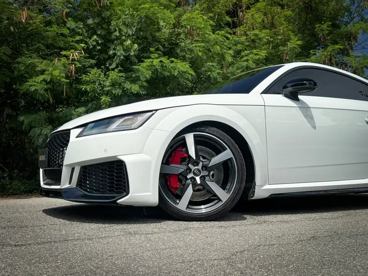 AUDI TT RS — foto 5