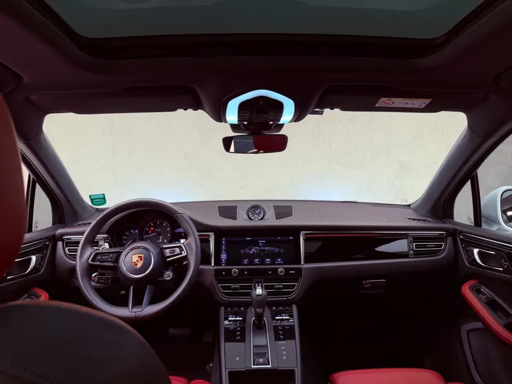 PORSCHE MACAN — foto 9