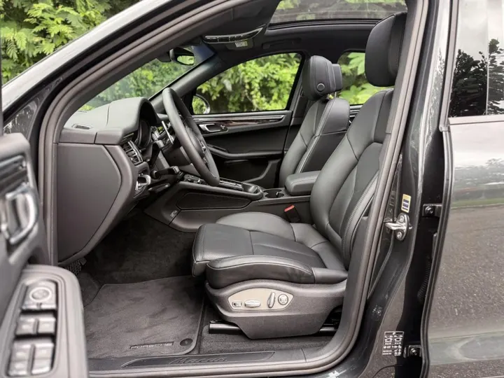 PORSCHE MACAN — foto 5